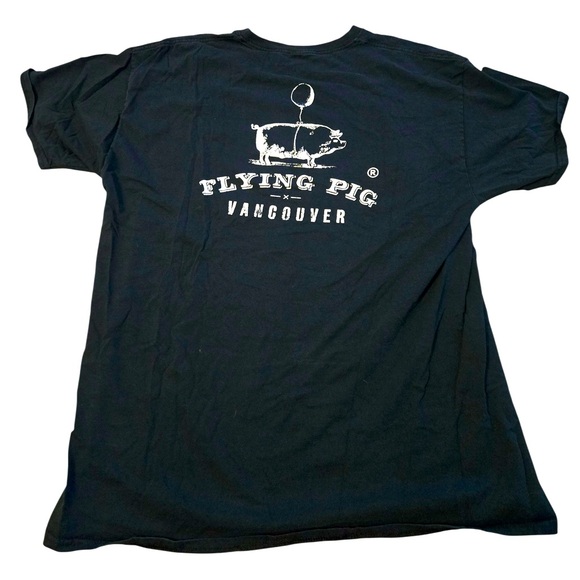 SOLD Vintage Flying Pig Restaurant Vancouver nostalgia Black T-Shirt for Men L - Picture 2 of 3